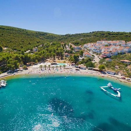 Apartman Ylli Nečujam Exteriér fotografie