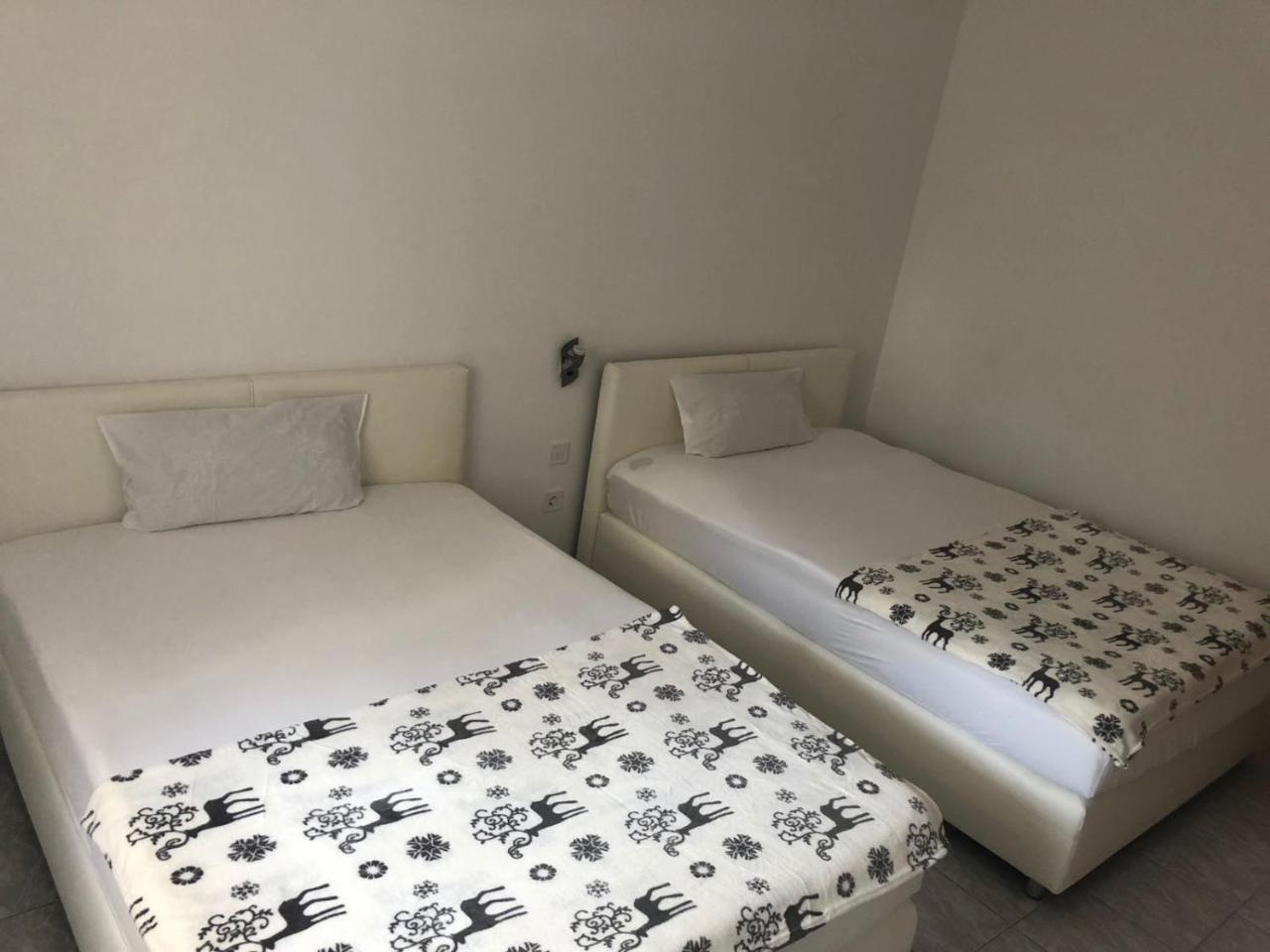 Apartman Ylli Nečujam Exteriér fotografie