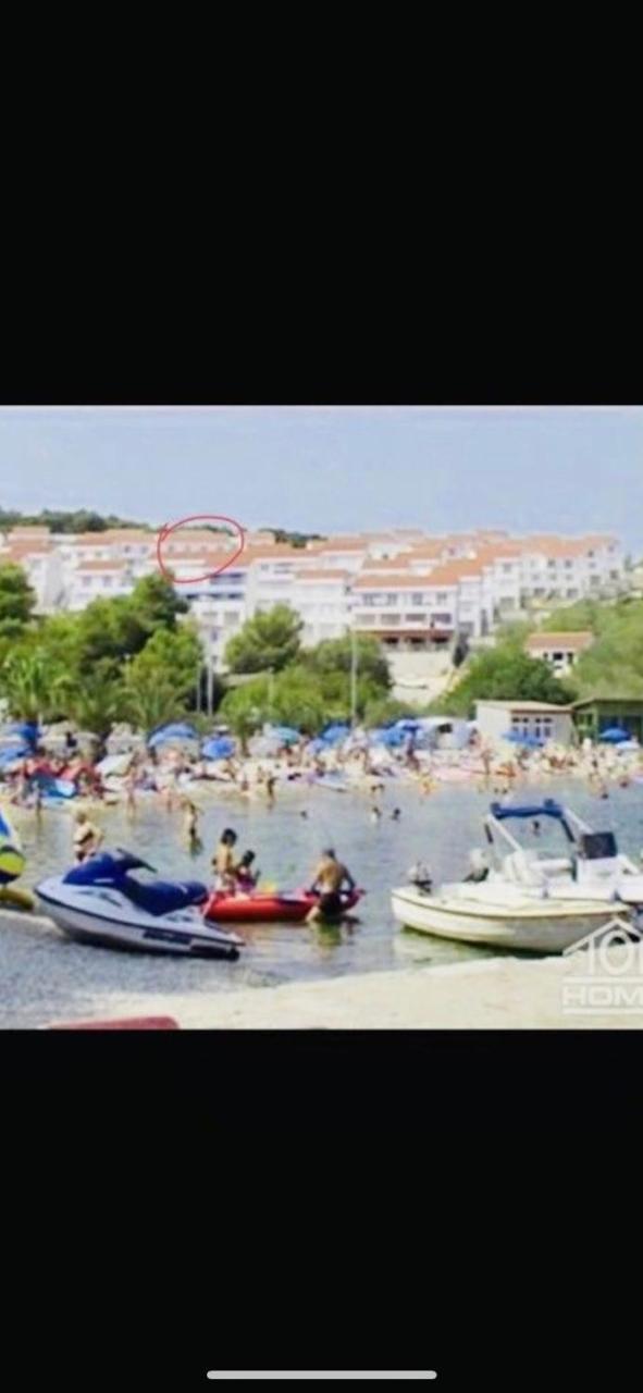 Apartman Ylli Nečujam Exteriér fotografie