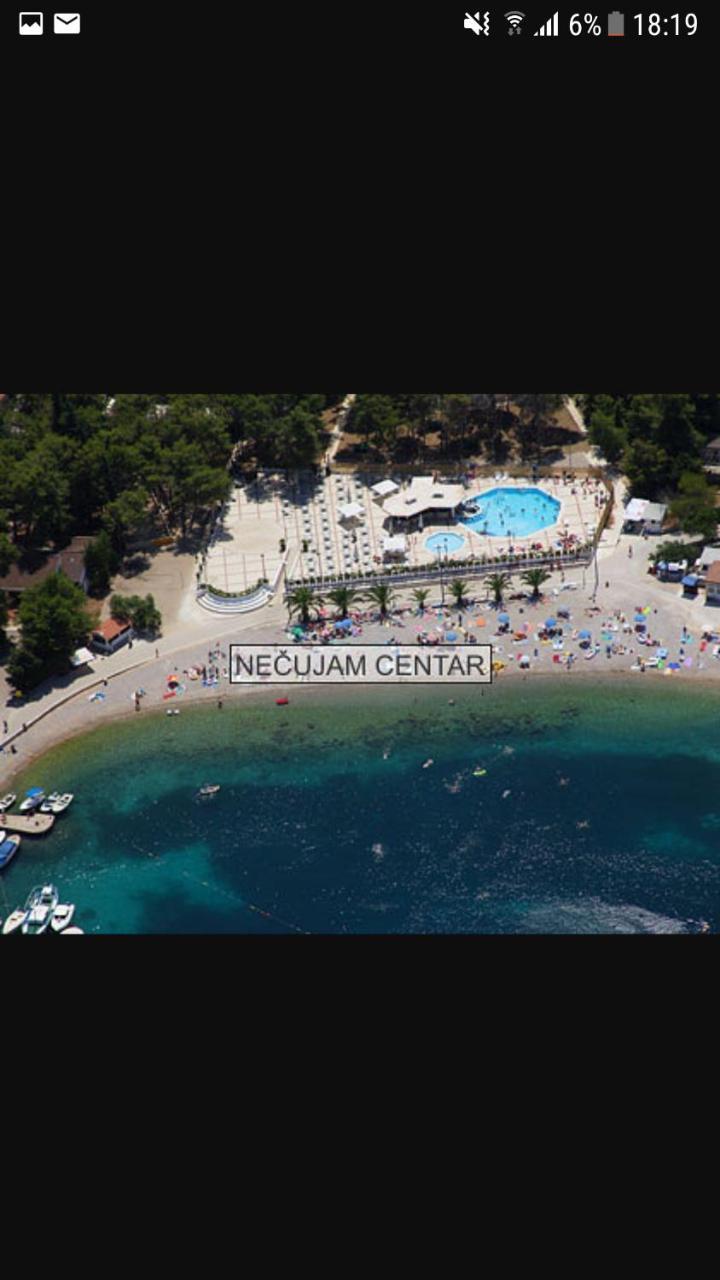 Apartman Ylli Nečujam Exteriér fotografie